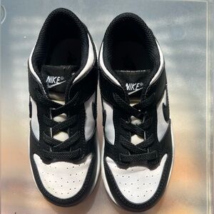 Nike children’s sneakers gently used